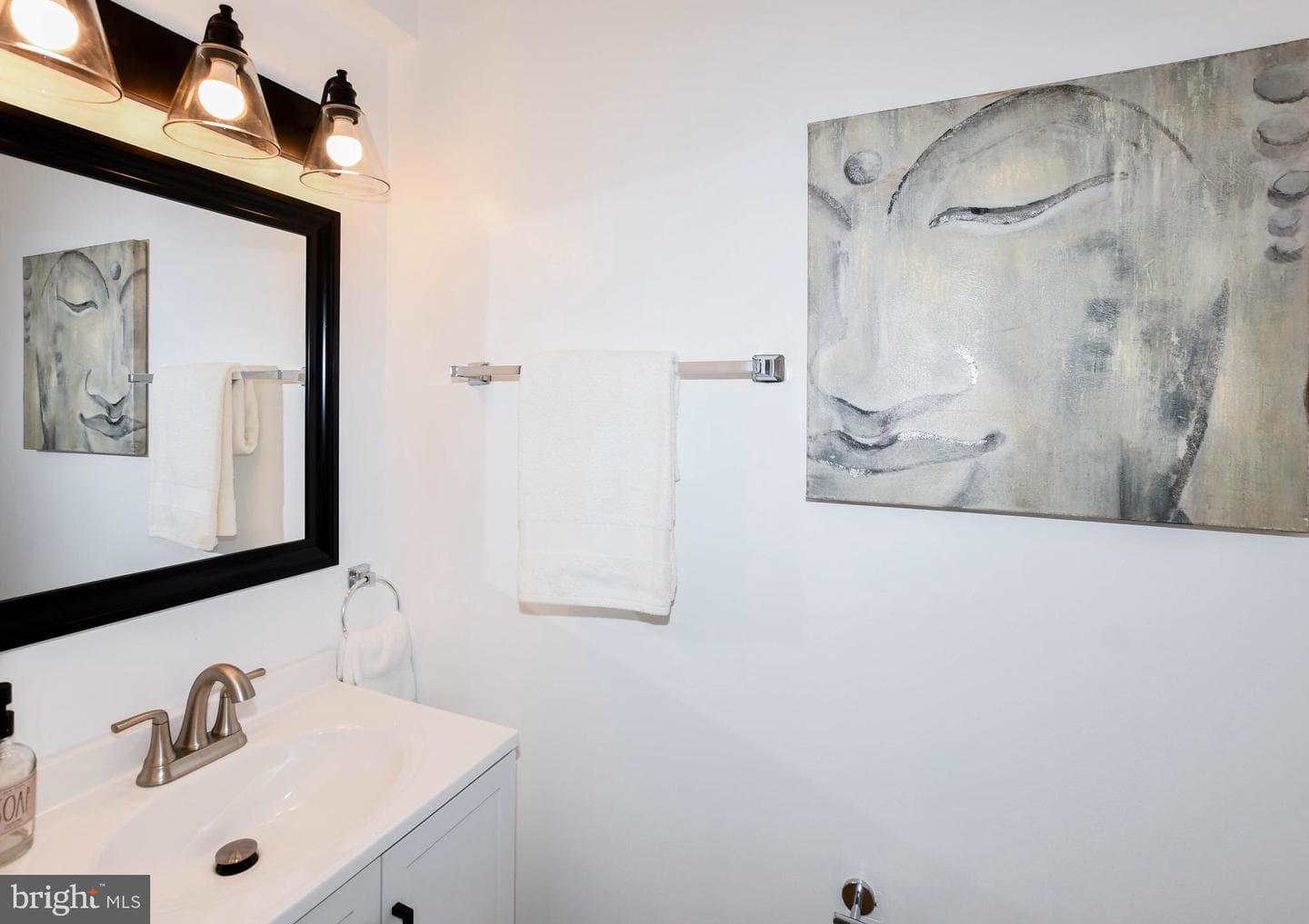 1114 Adeline Way photo 2