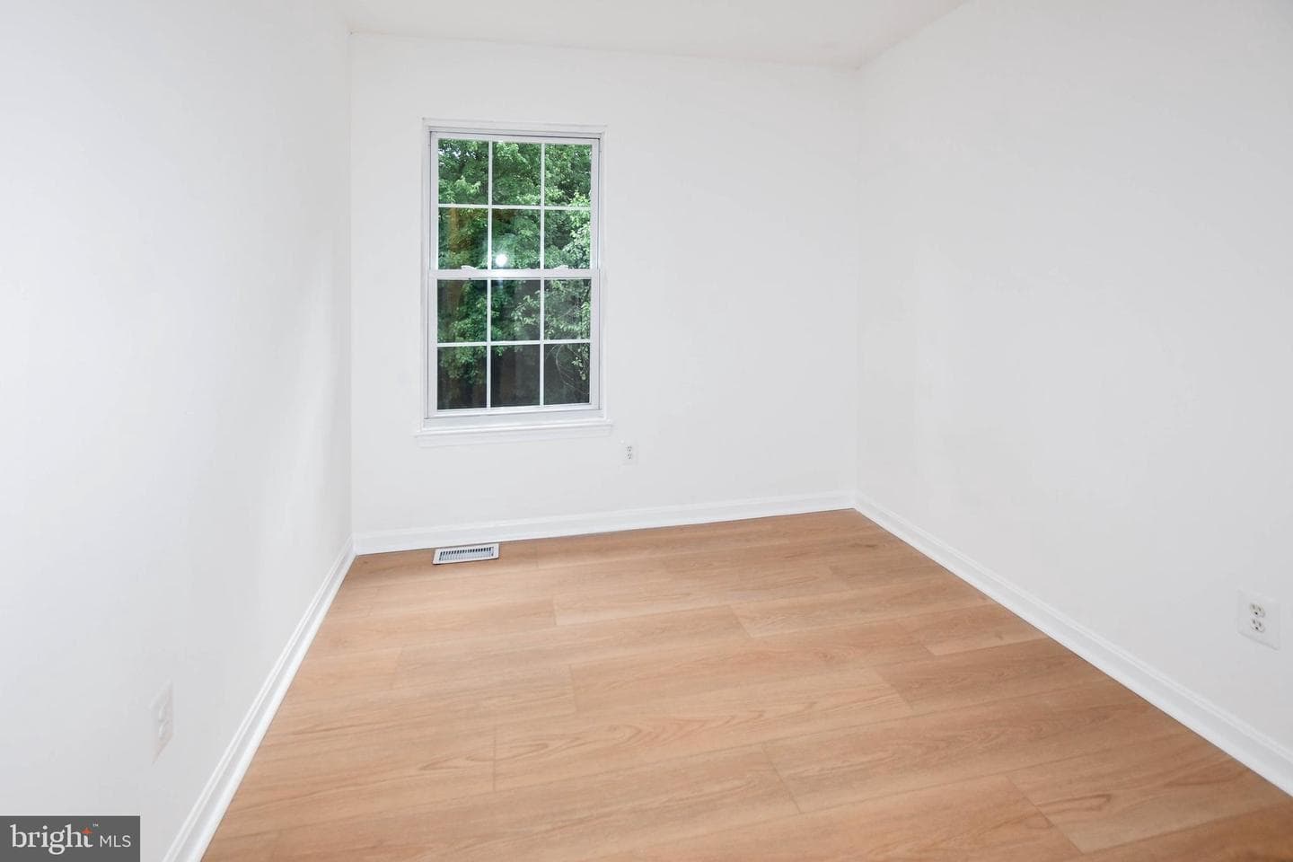 1114 Adeline Way photo 21