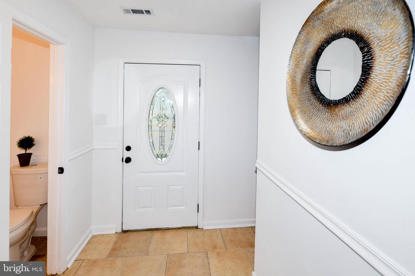 1114 Adeline Way photo 3