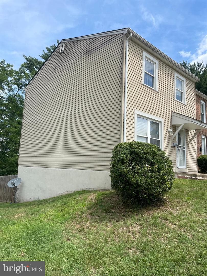 2128 Catskill Street photo 2