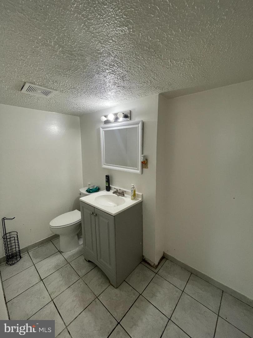 2128 Catskill Street photo 8