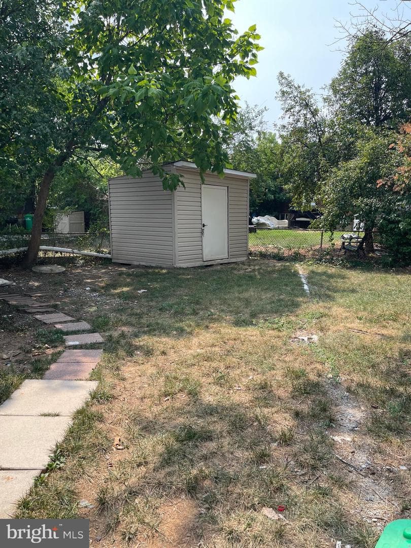 6915 Freeport Street photo 39