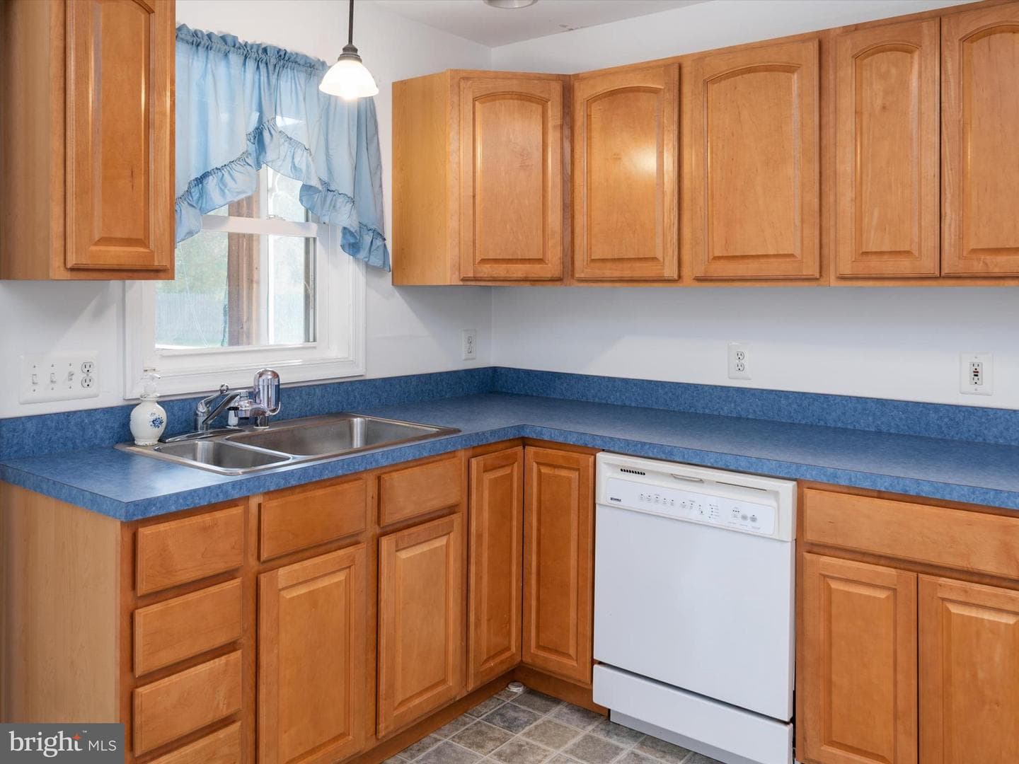 111 Birch Road photo 11