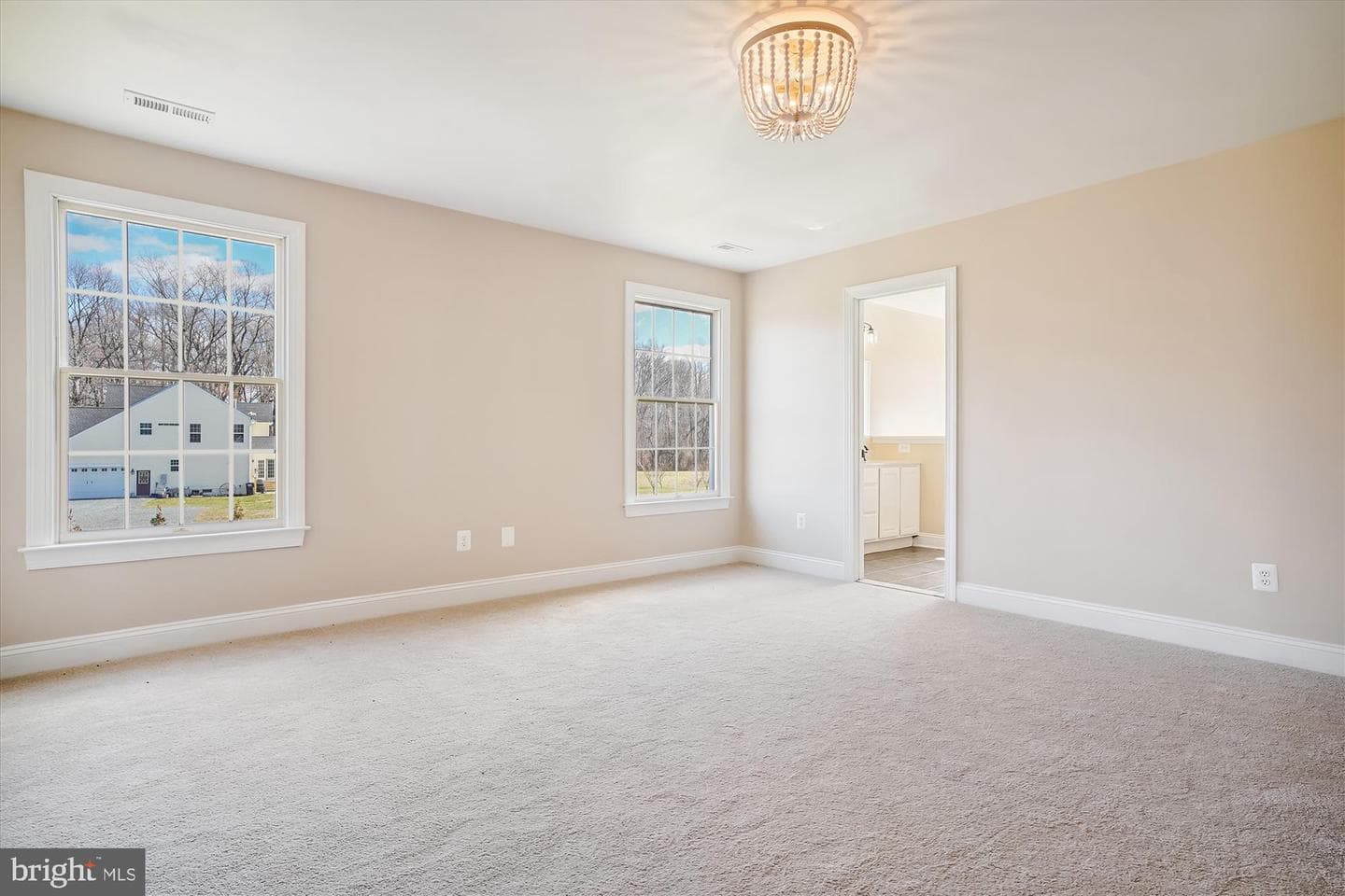 139 Claiborne Fields Drive photo 39