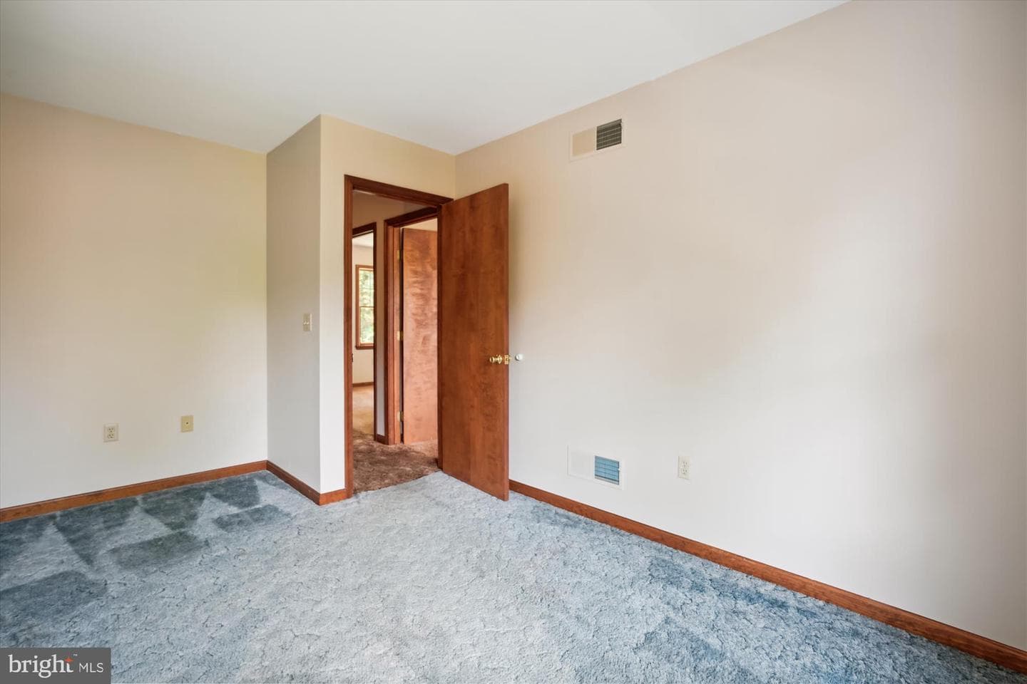 105 Coleman Drive photo 36