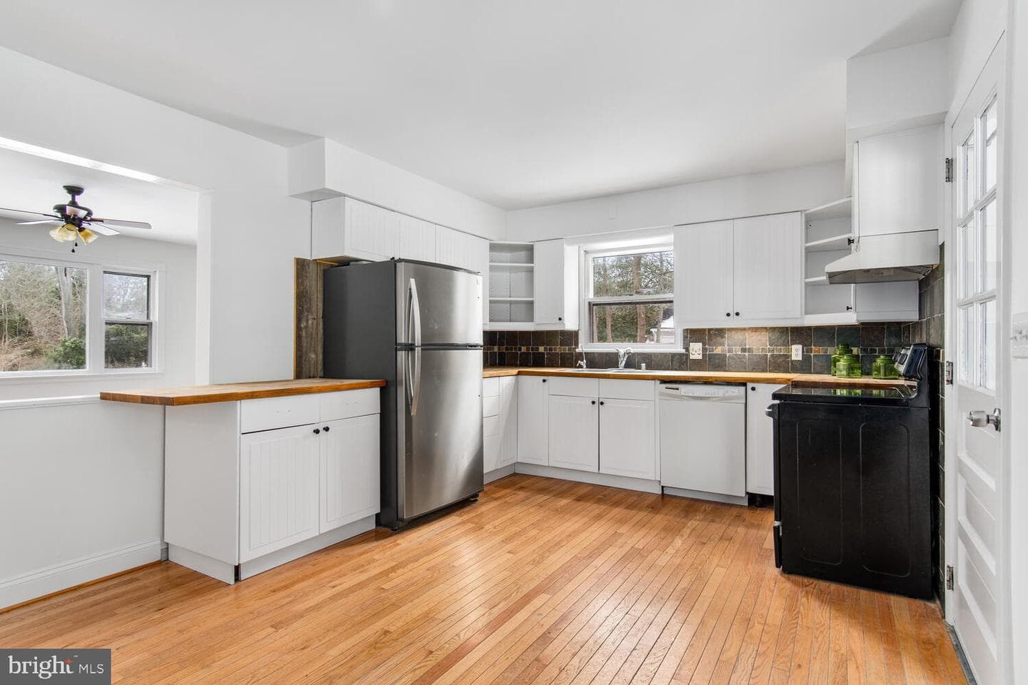 109 Secor Road photo 10