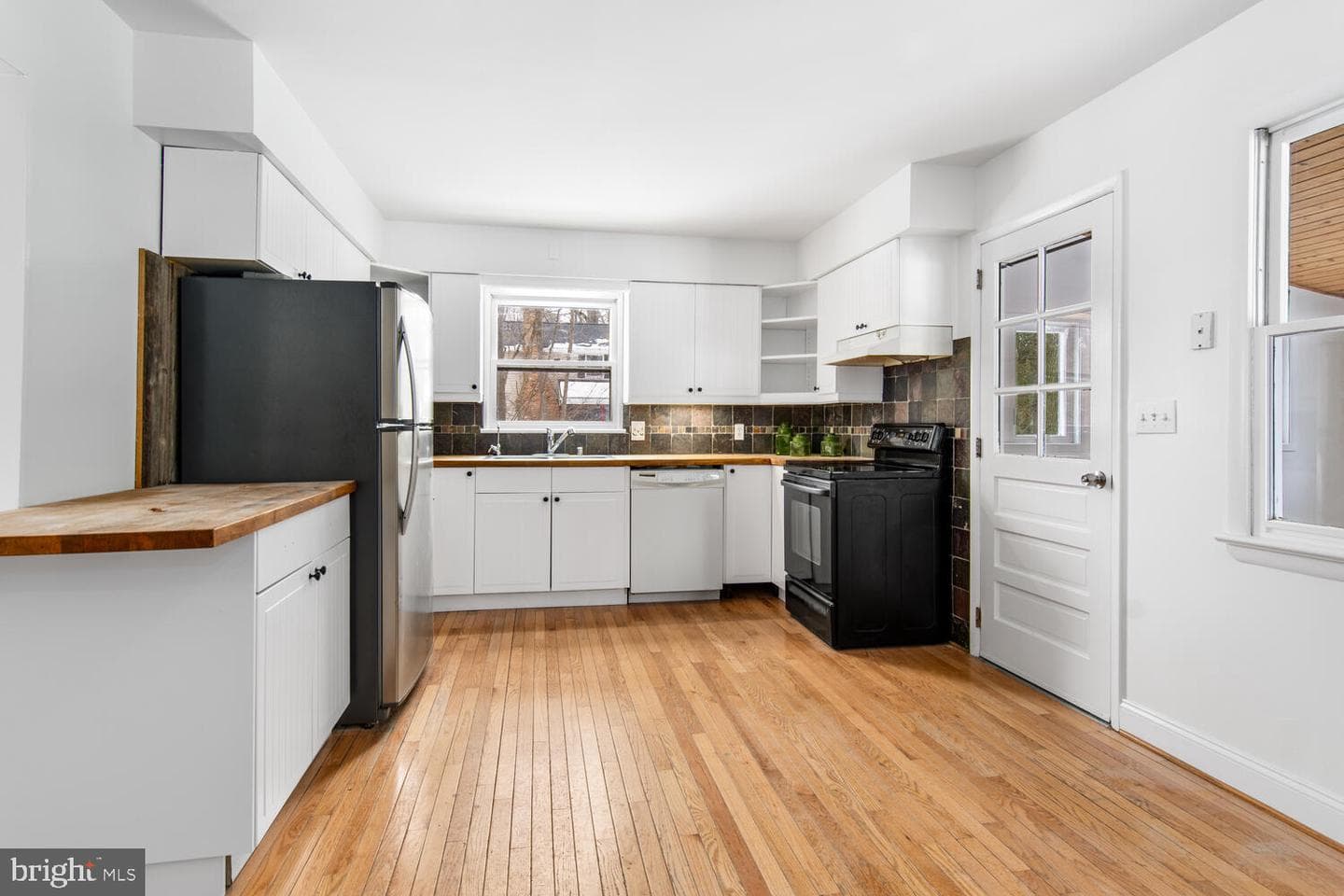 109 Secor Road photo 11