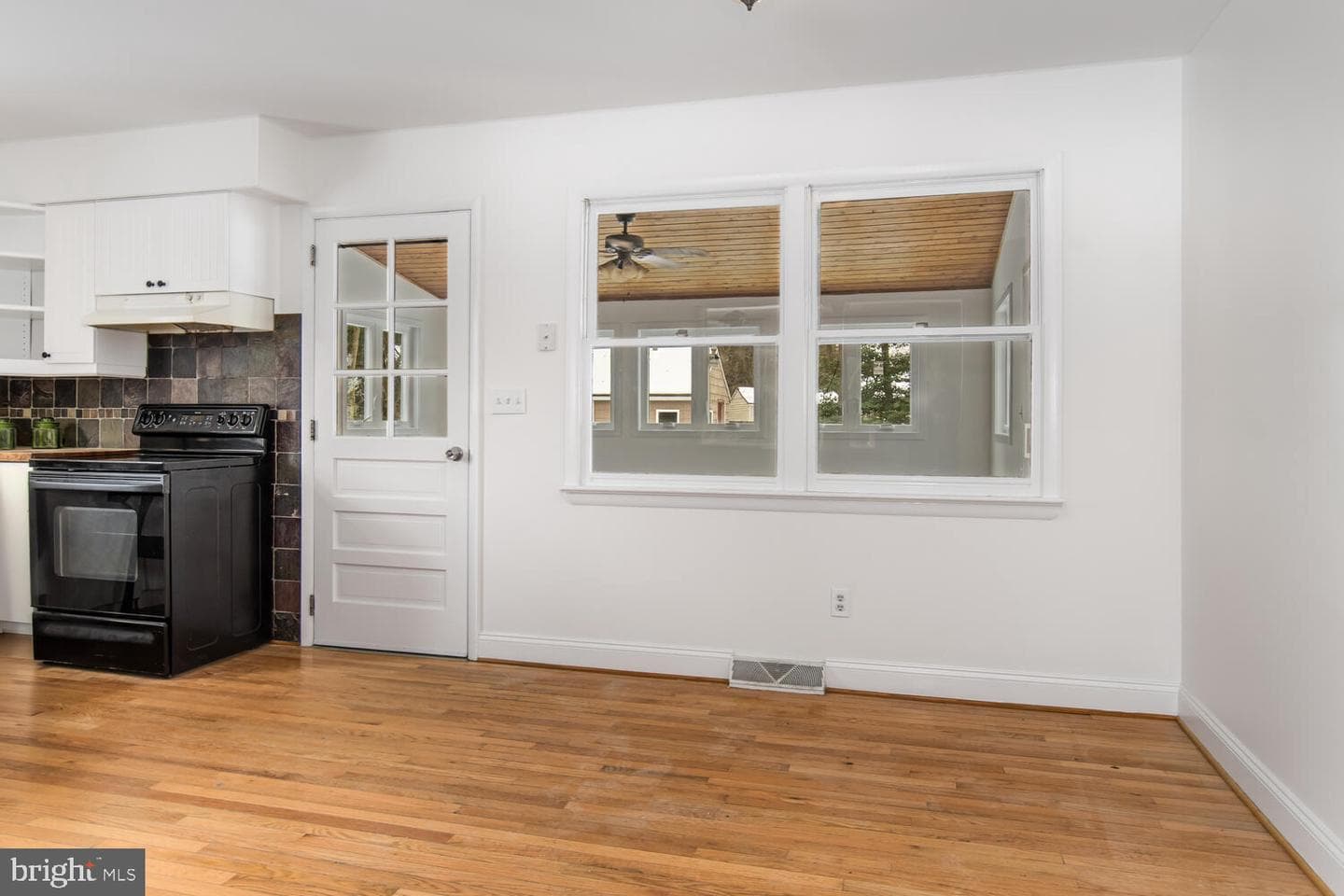 109 Secor Road photo 12