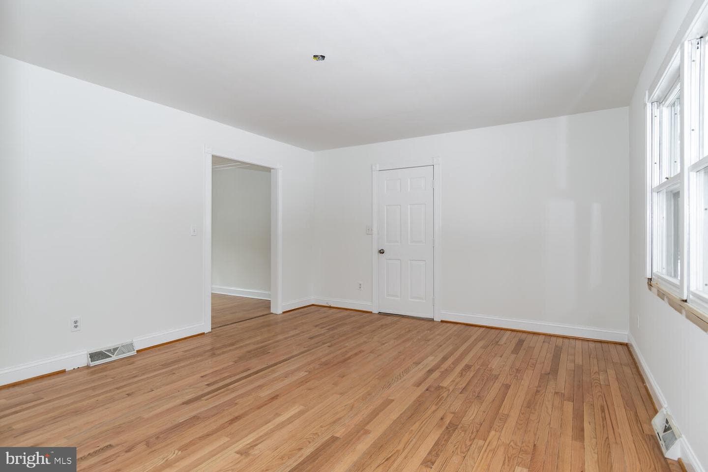 109 Secor Road photo 22