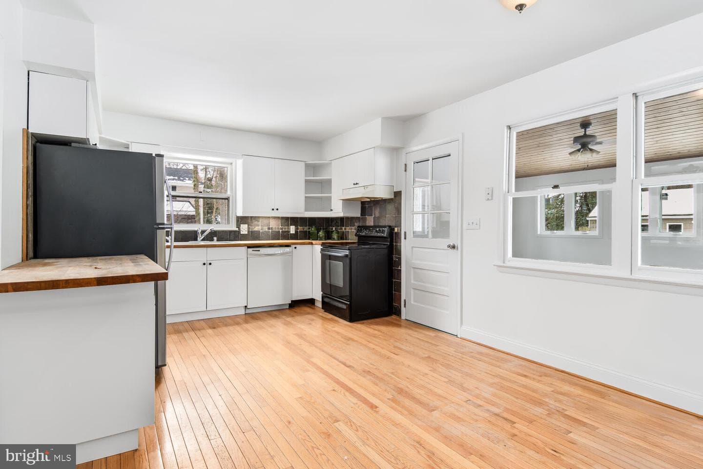 109 Secor Road photo 8