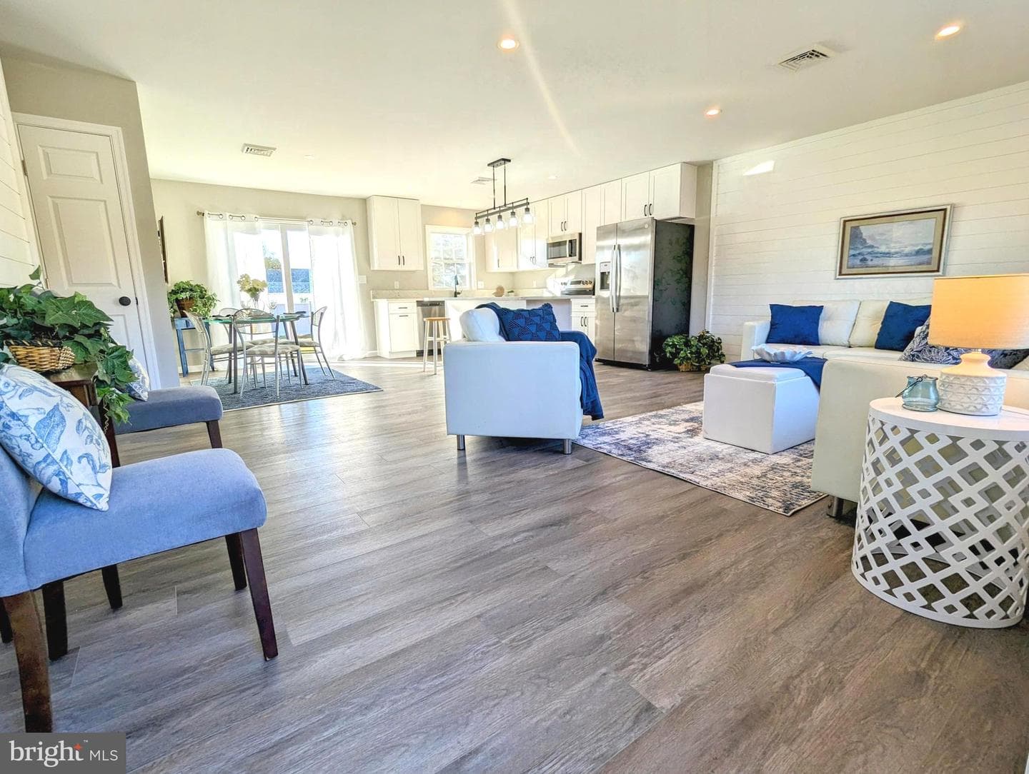 1340 Queen Anne Drive photo 3