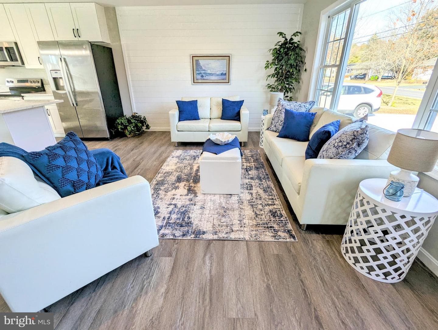 1340 Queen Anne Drive photo 4