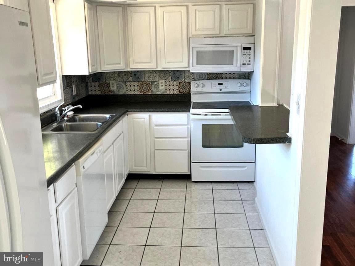 1702 Harbor Drive photo 5