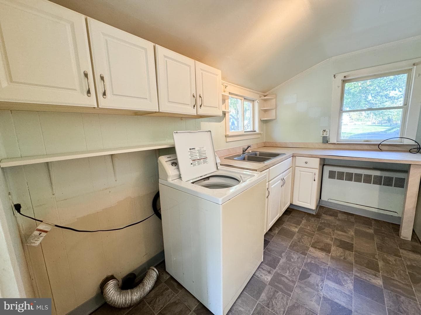 602 Dominion Road photo 5
