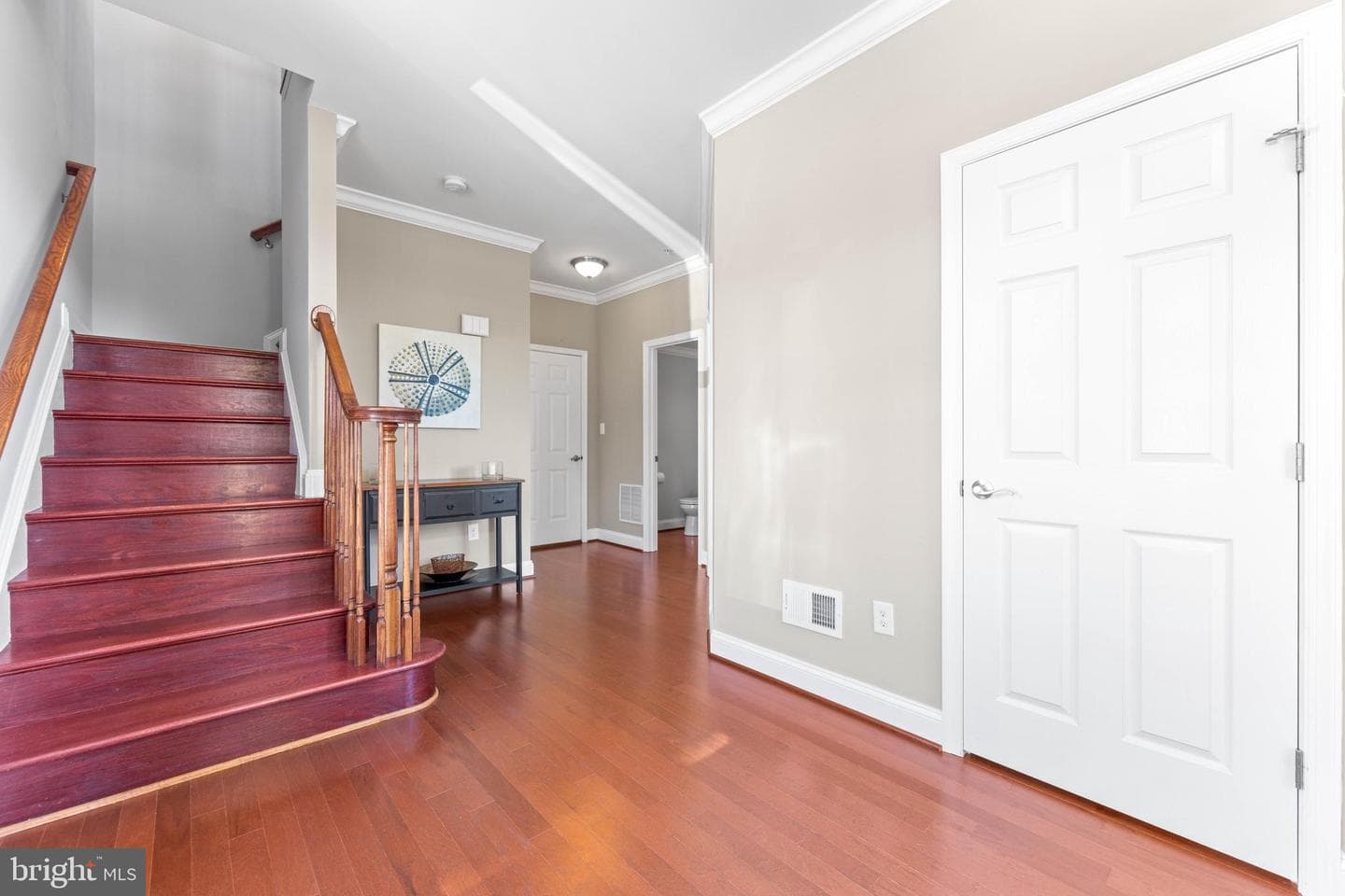 211 Keenan Way photo 4