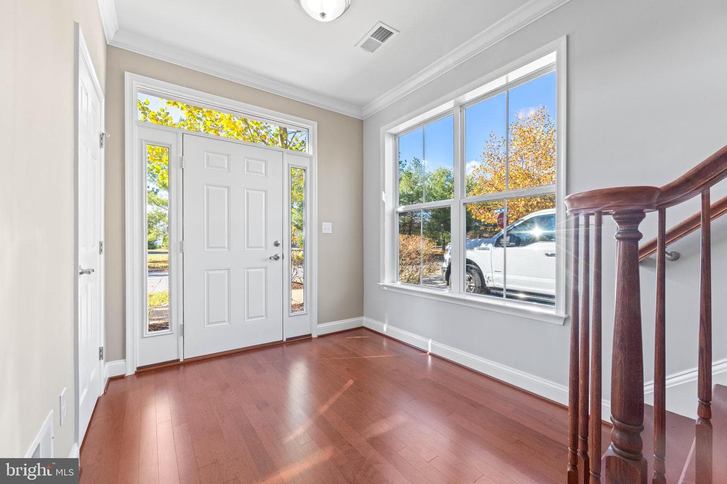 211 Keenan Way photo 5