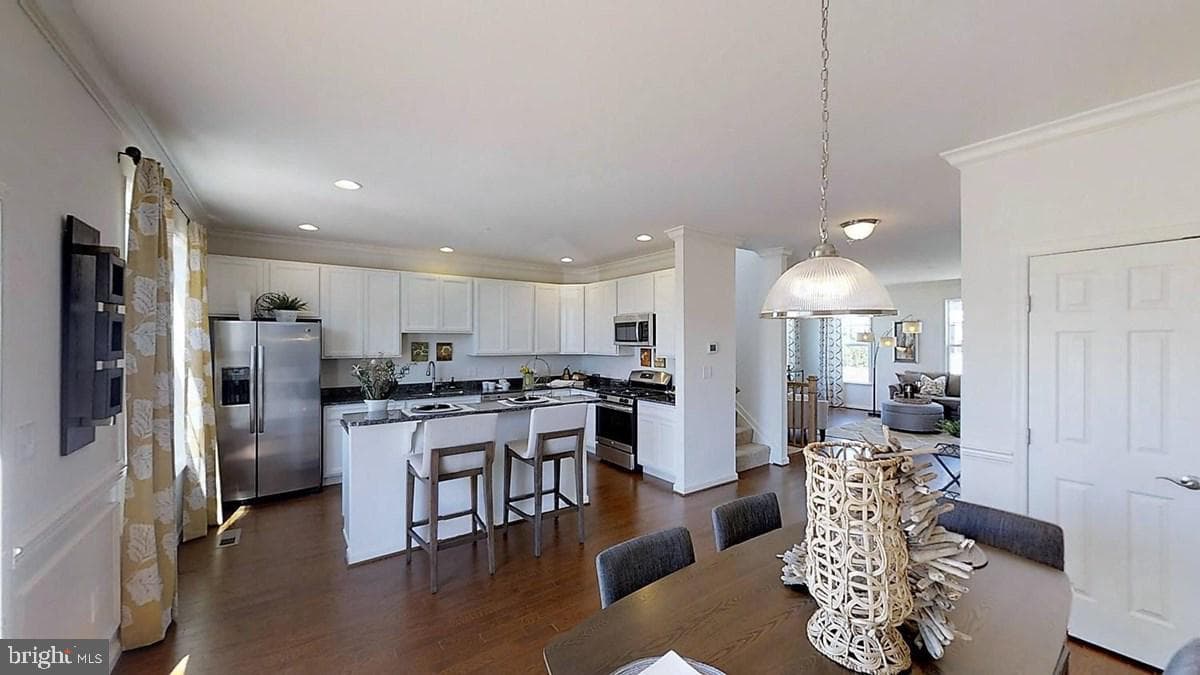 233 Jessica Lyn Avenue photo 11