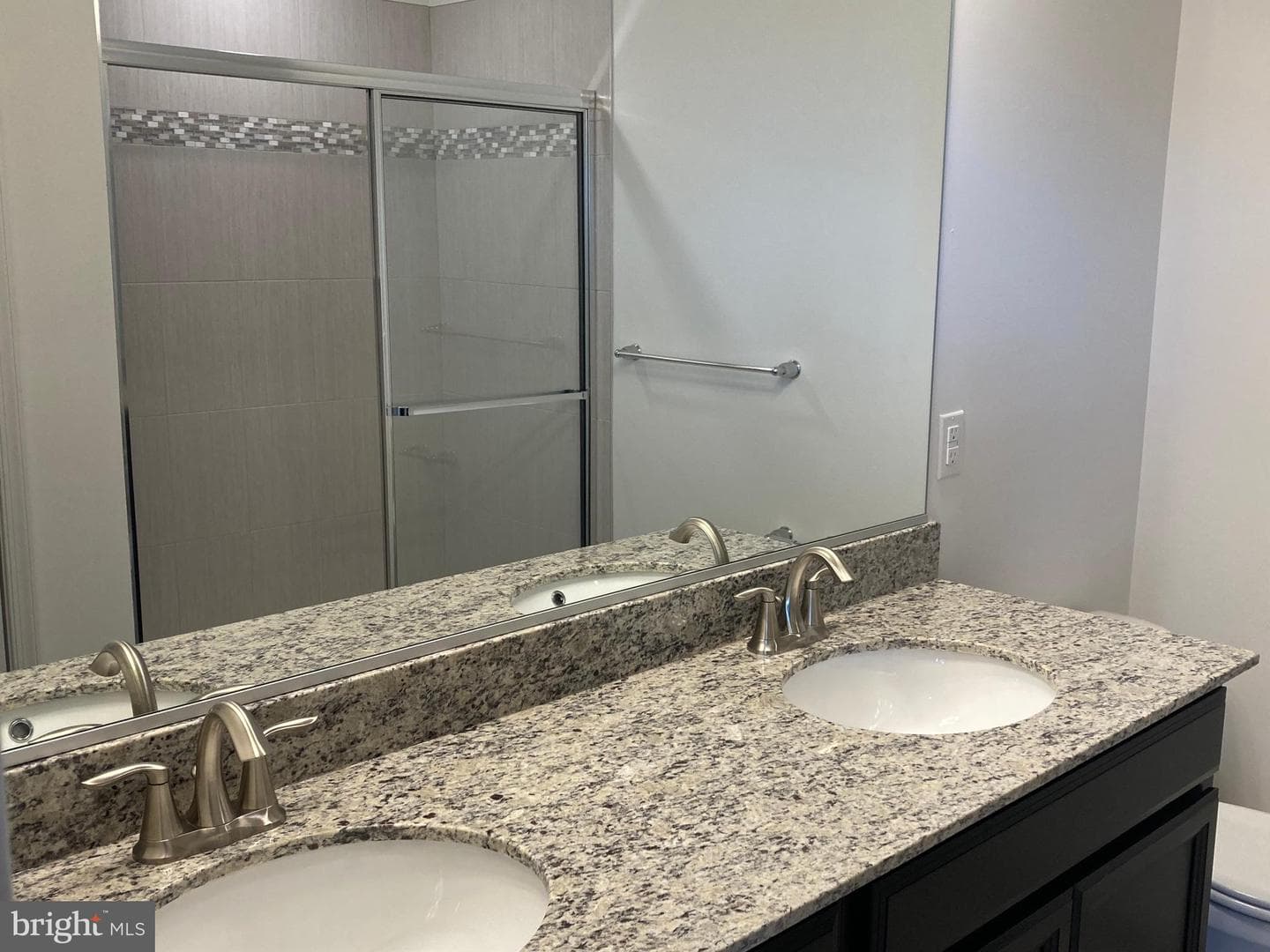 233 Jessica Lyn Avenue photo 16