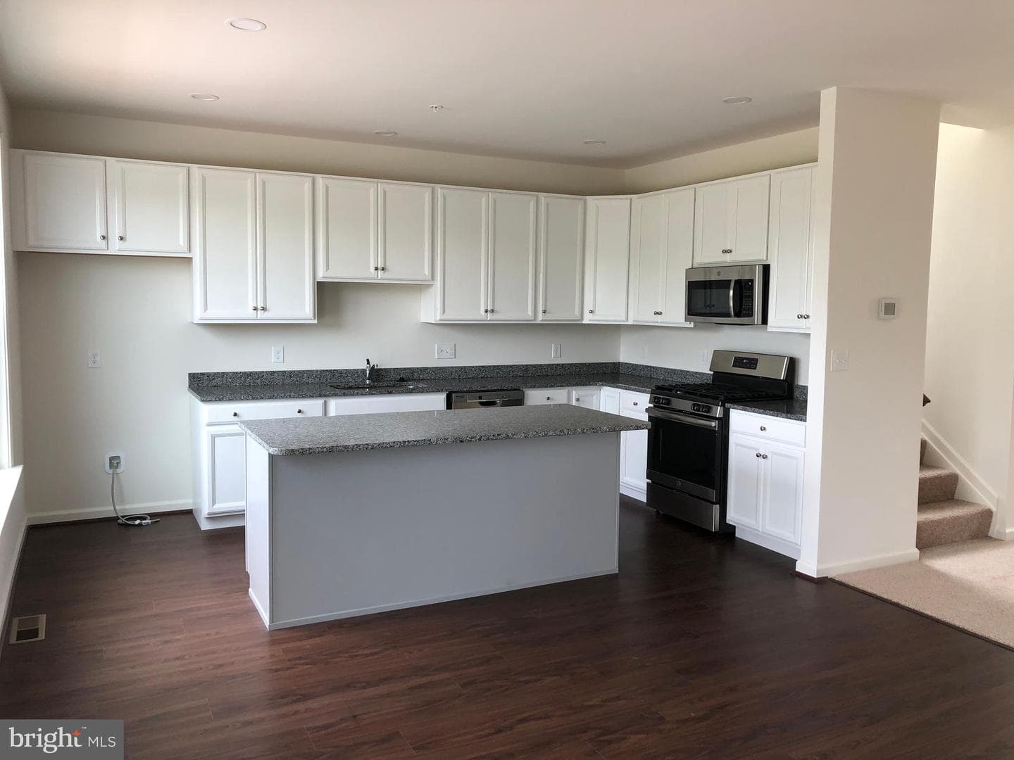 233 Jessica Lyn Avenue photo 20