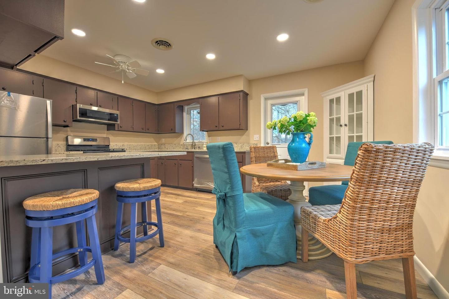 121 Stanford Road photo 12