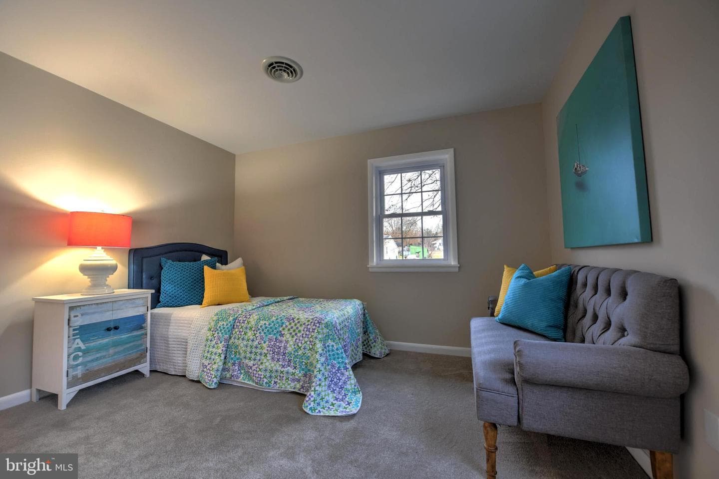 121 Stanford Road photo 16