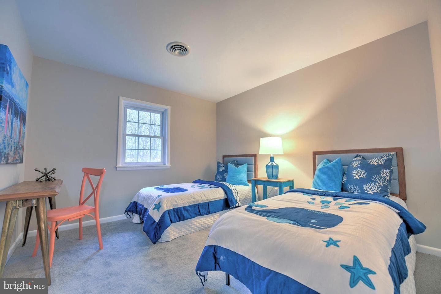 121 Stanford Road photo 18