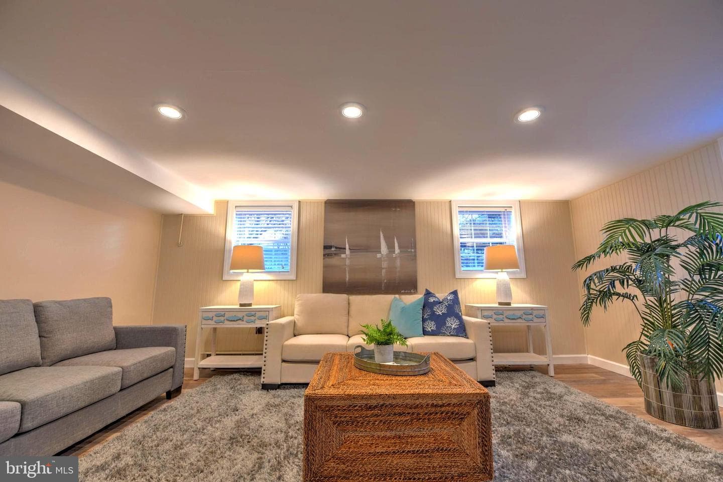 121 Stanford Road photo 23