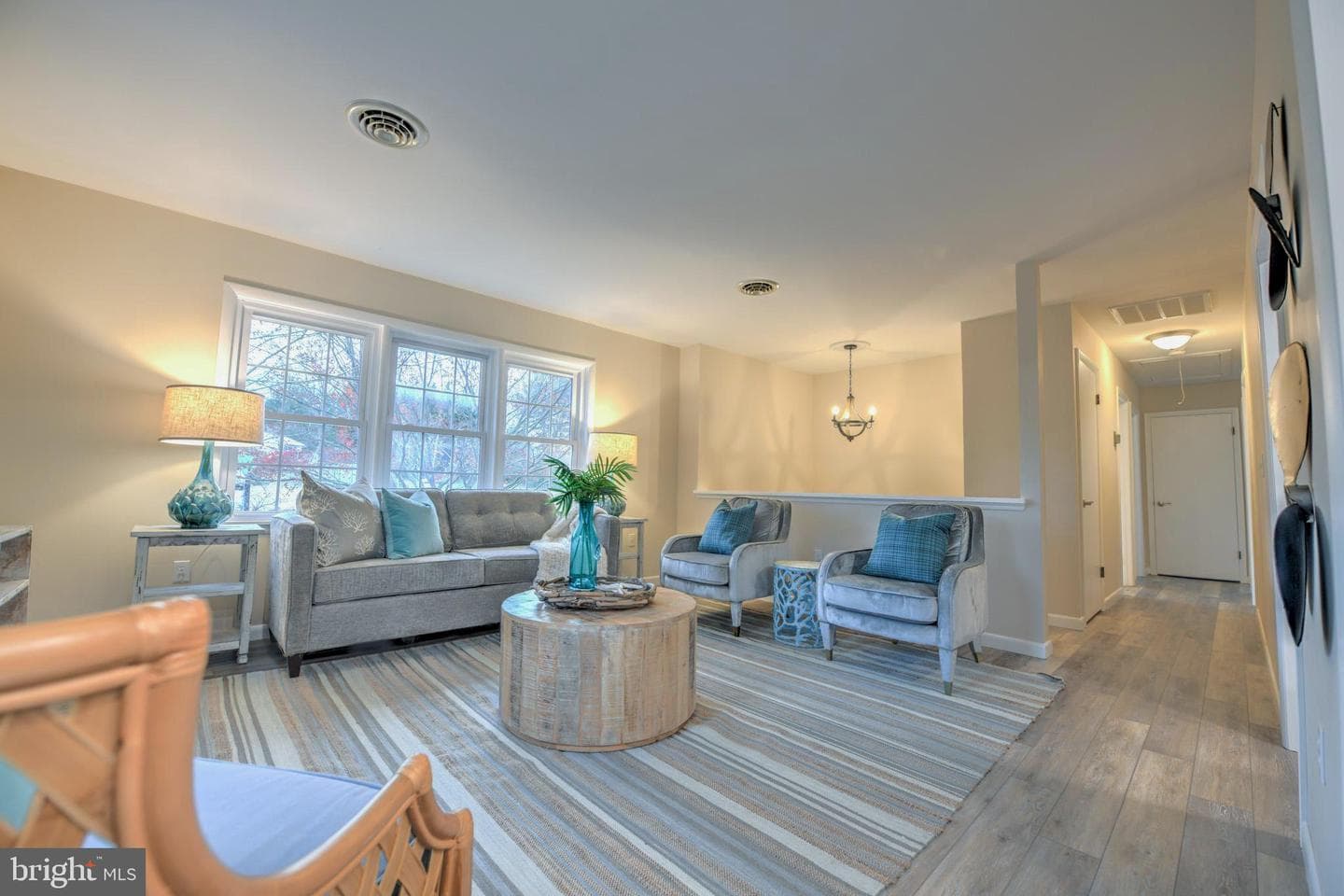 121 Stanford Road photo 6