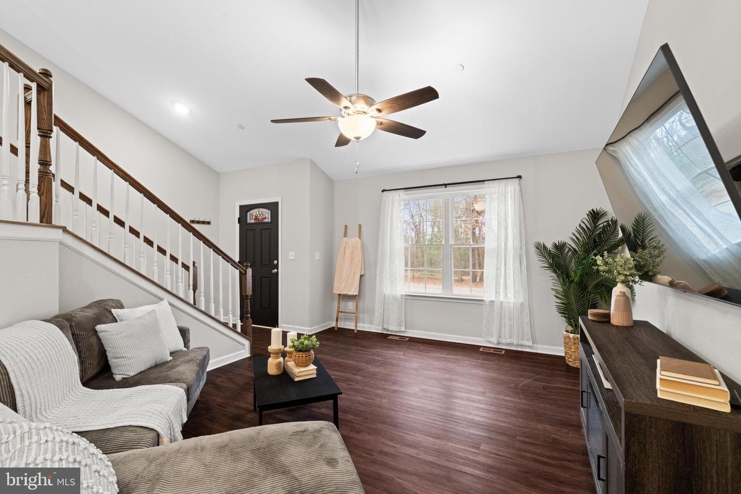 204 Pine Cove Lane photo 4
