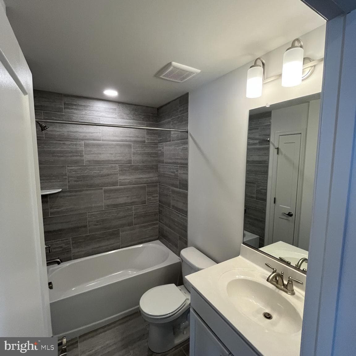 241 Jessica Lynn Avenue photo 11