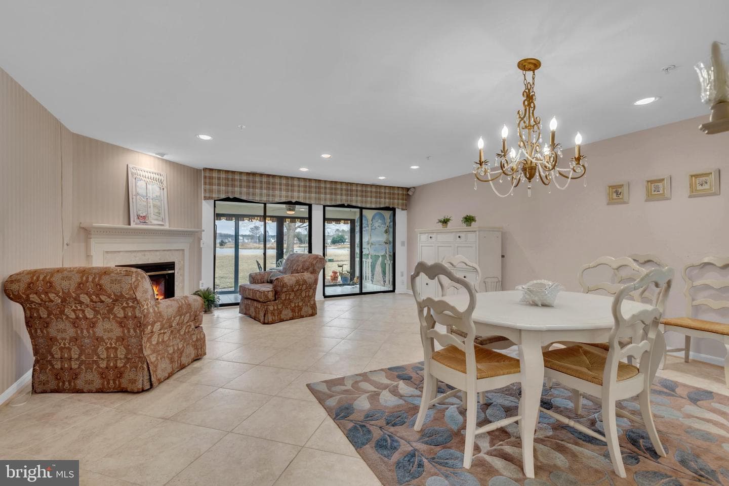 51 Queen Caroline Court photo 12