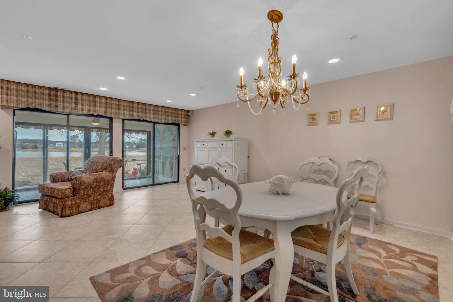 51 Queen Caroline Court photo 13