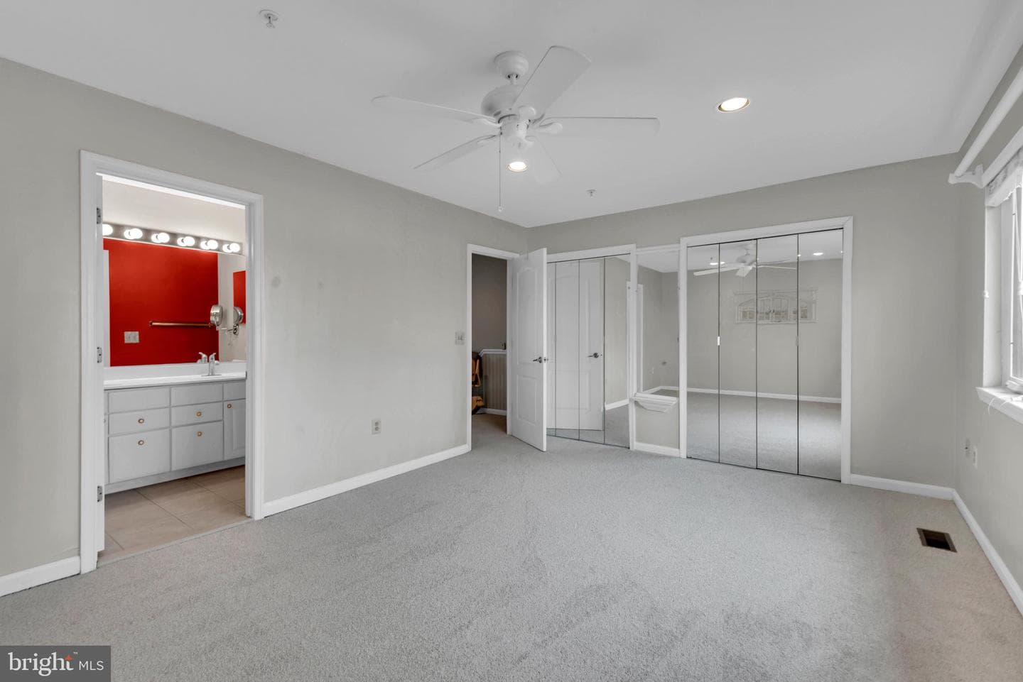 51 Queen Caroline Court photo 30