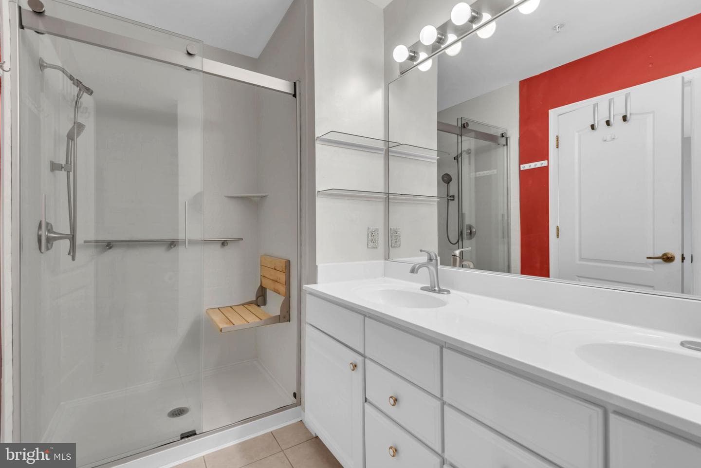 51 Queen Caroline Court photo 32