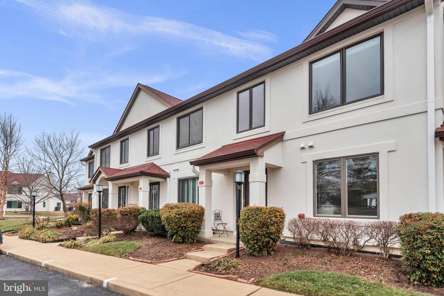 51 Queen Caroline Court photo 40