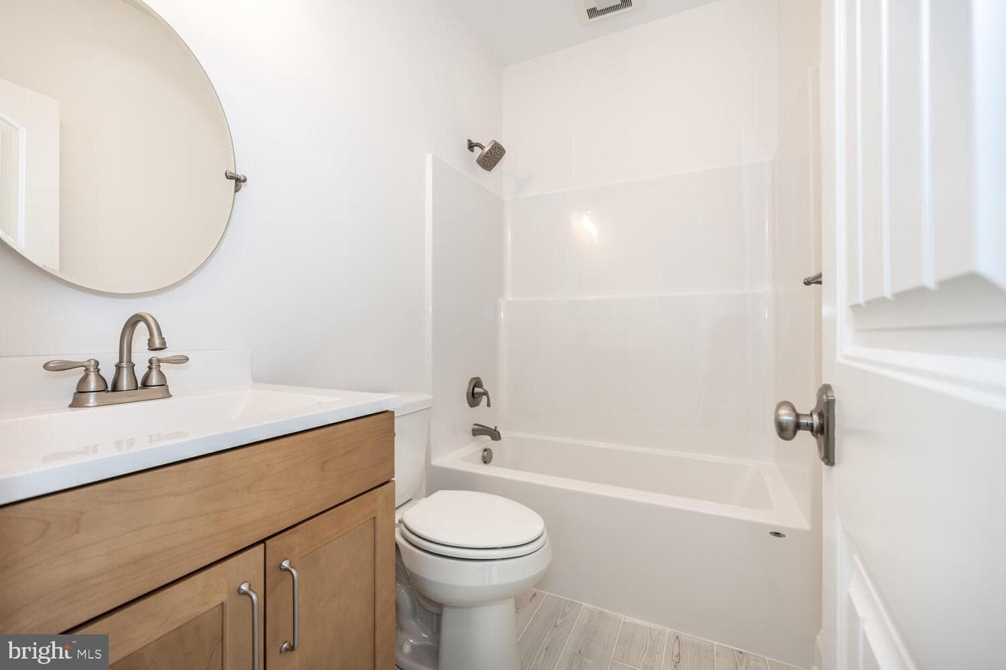 122 3rd Street photo 19