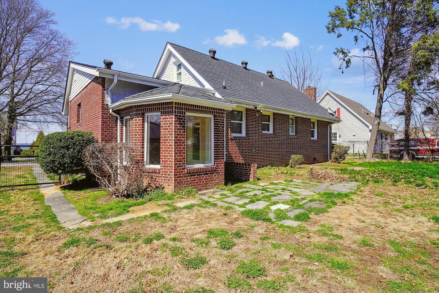 125 Bay Drive photo 4