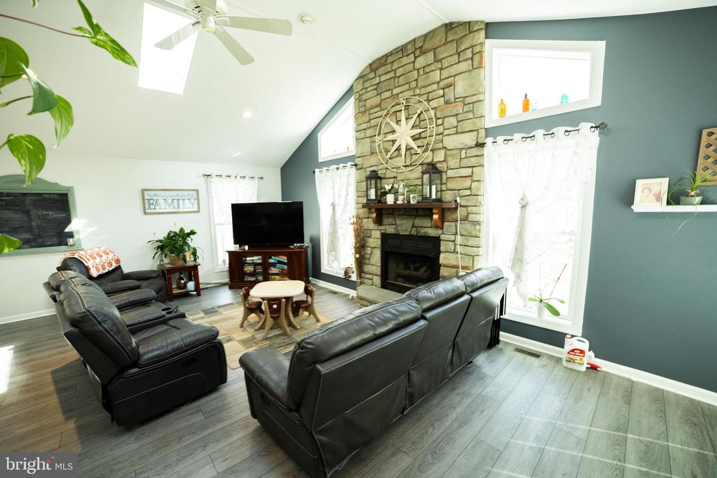207 Beech Lane photo 12