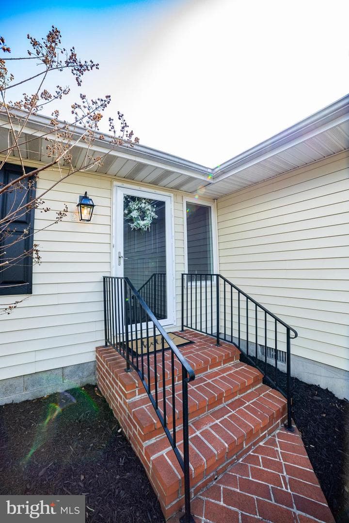 207 Beech Lane photo 3