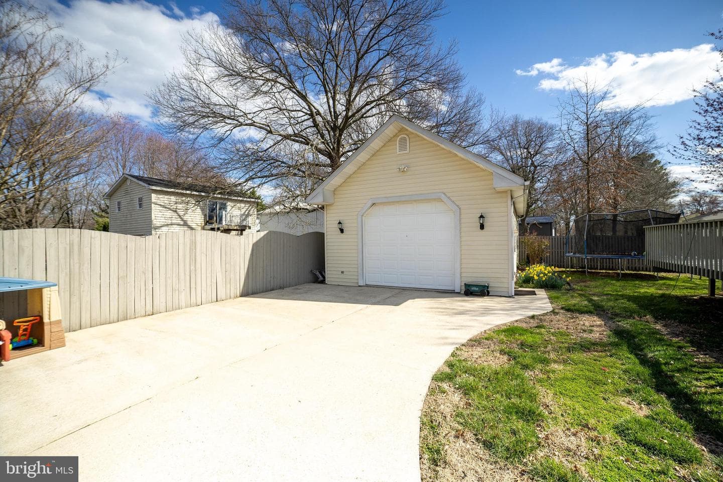 207 Beech Lane photo 30