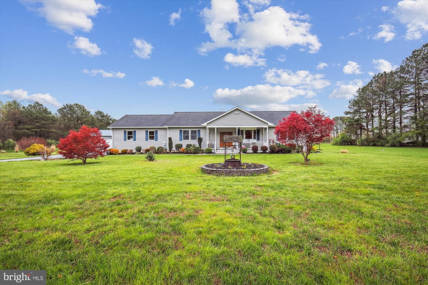 1212 Rabbit Hill Road photo 2