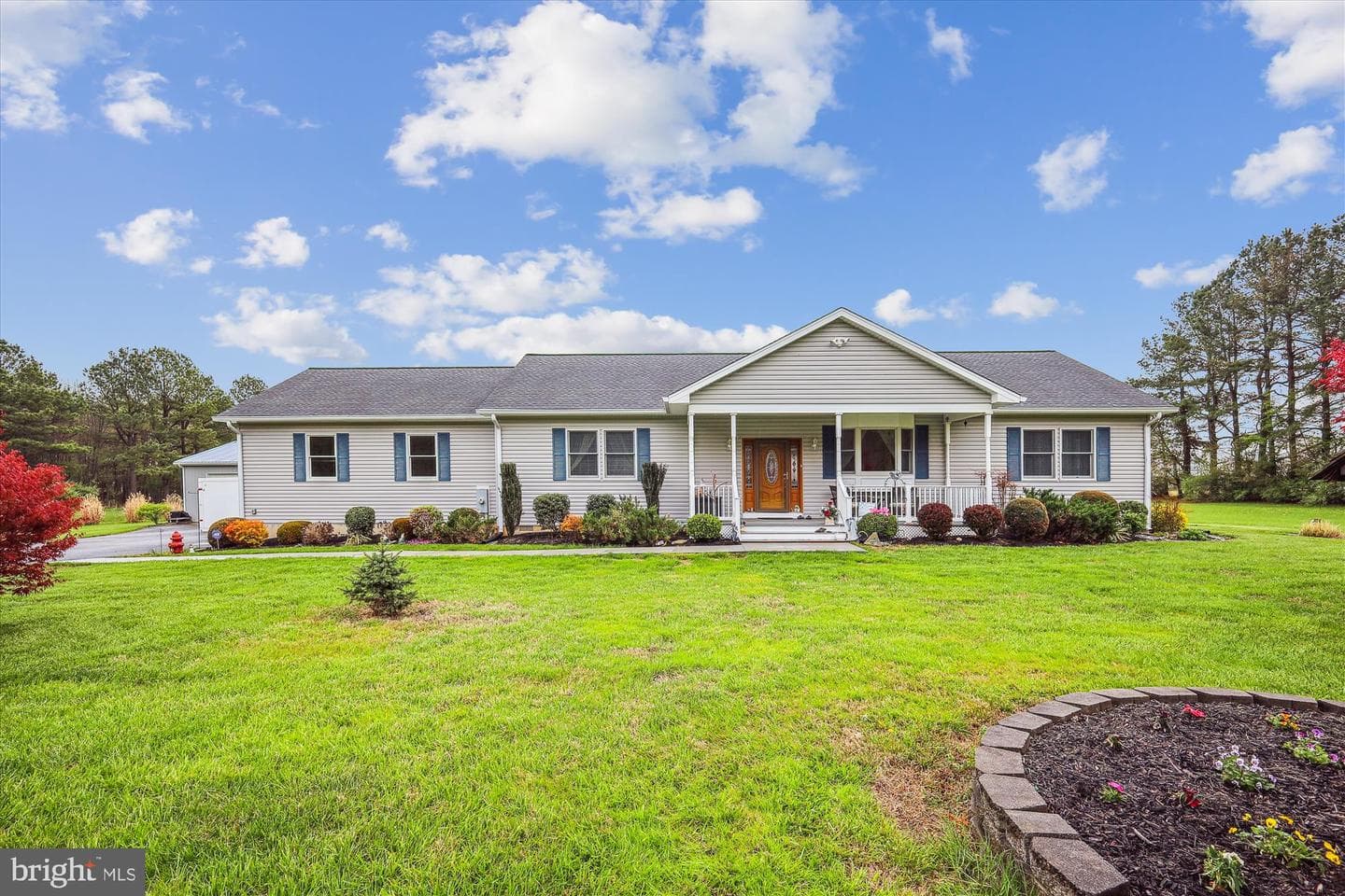 1212 Rabbit Hill Road photo 3