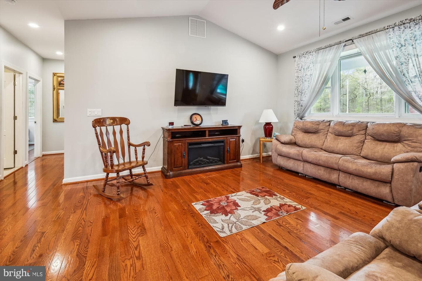 1212 Rabbit Hill Road photo 7