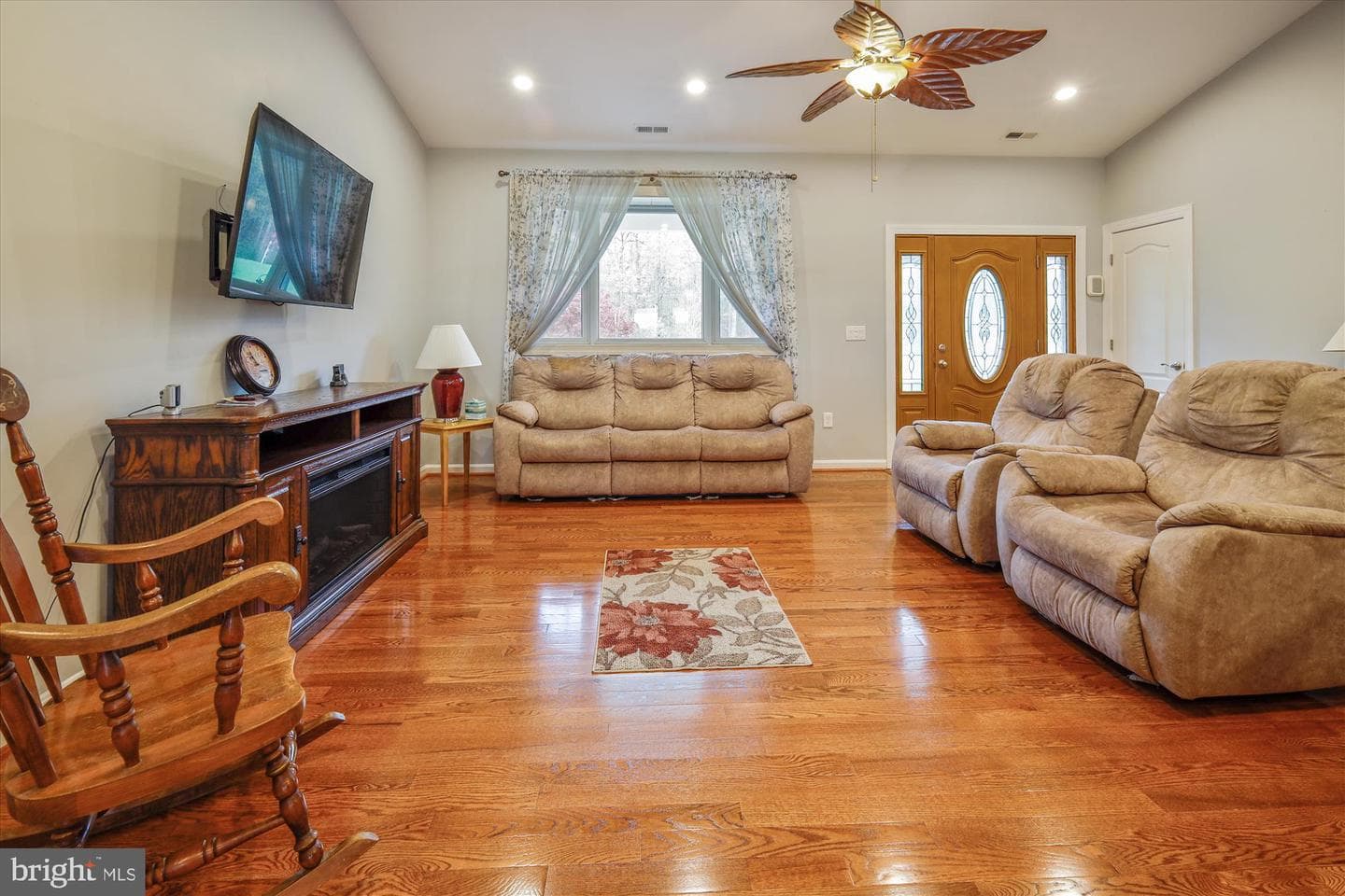 1212 Rabbit Hill Road photo 8