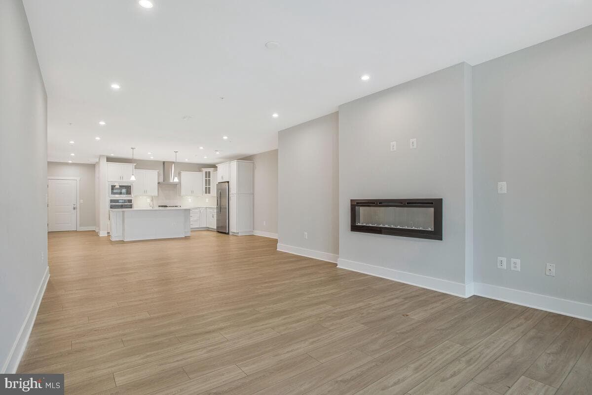 170 Harrier Way #11 photo 17