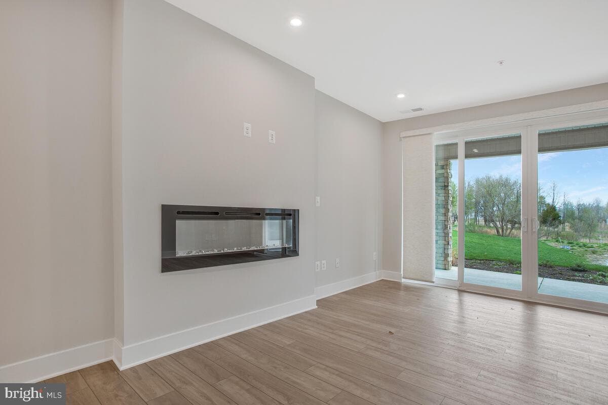 170 Harrier Way #11 photo 24