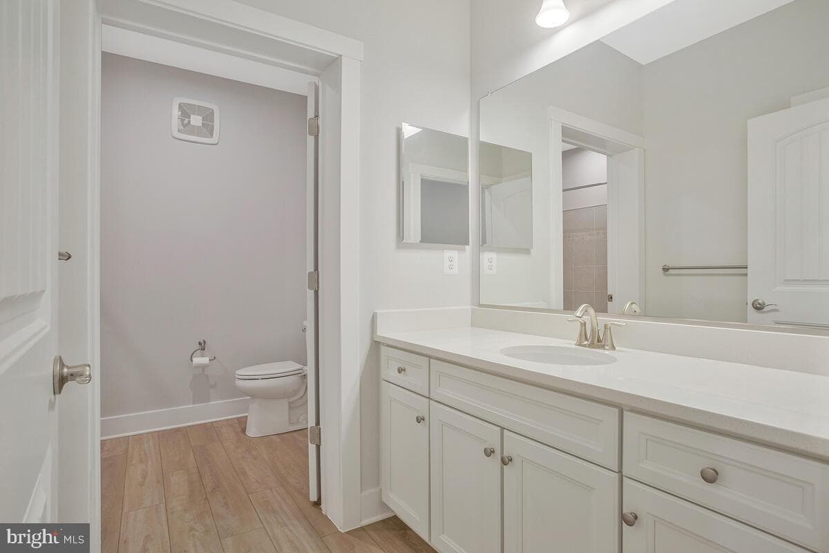 170 Harrier Way #11 photo 40