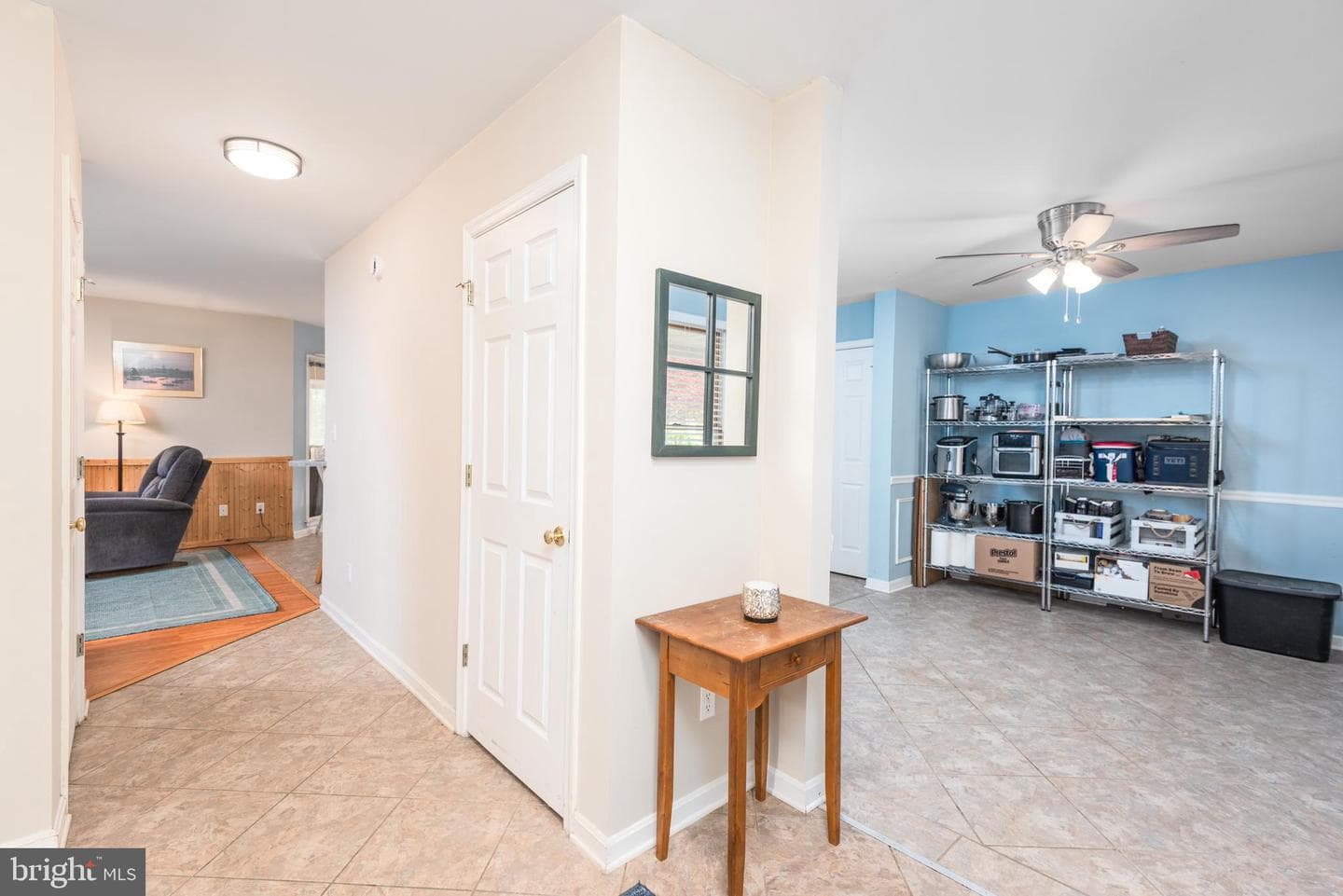 335 Larch Place photo 14