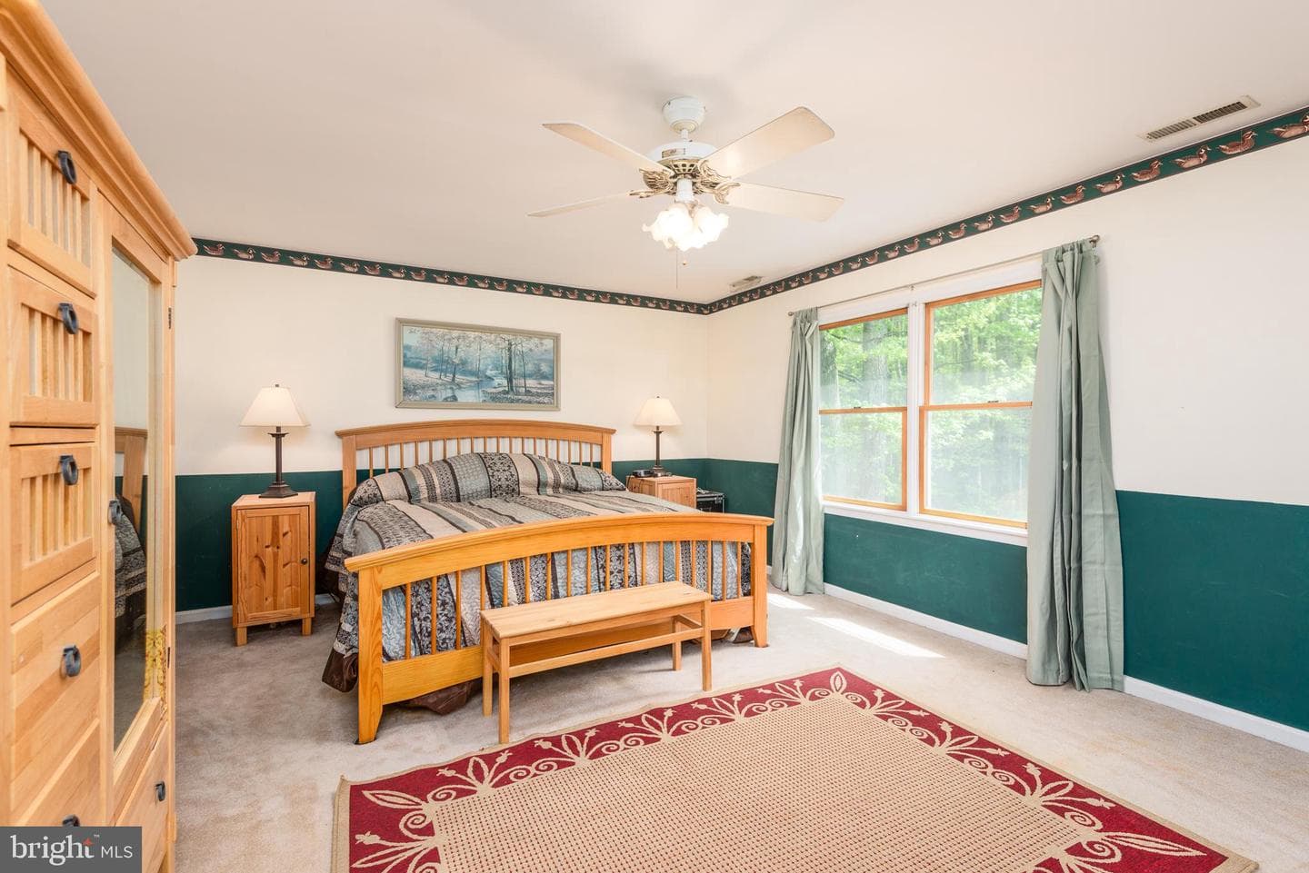 335 Larch Place photo 23