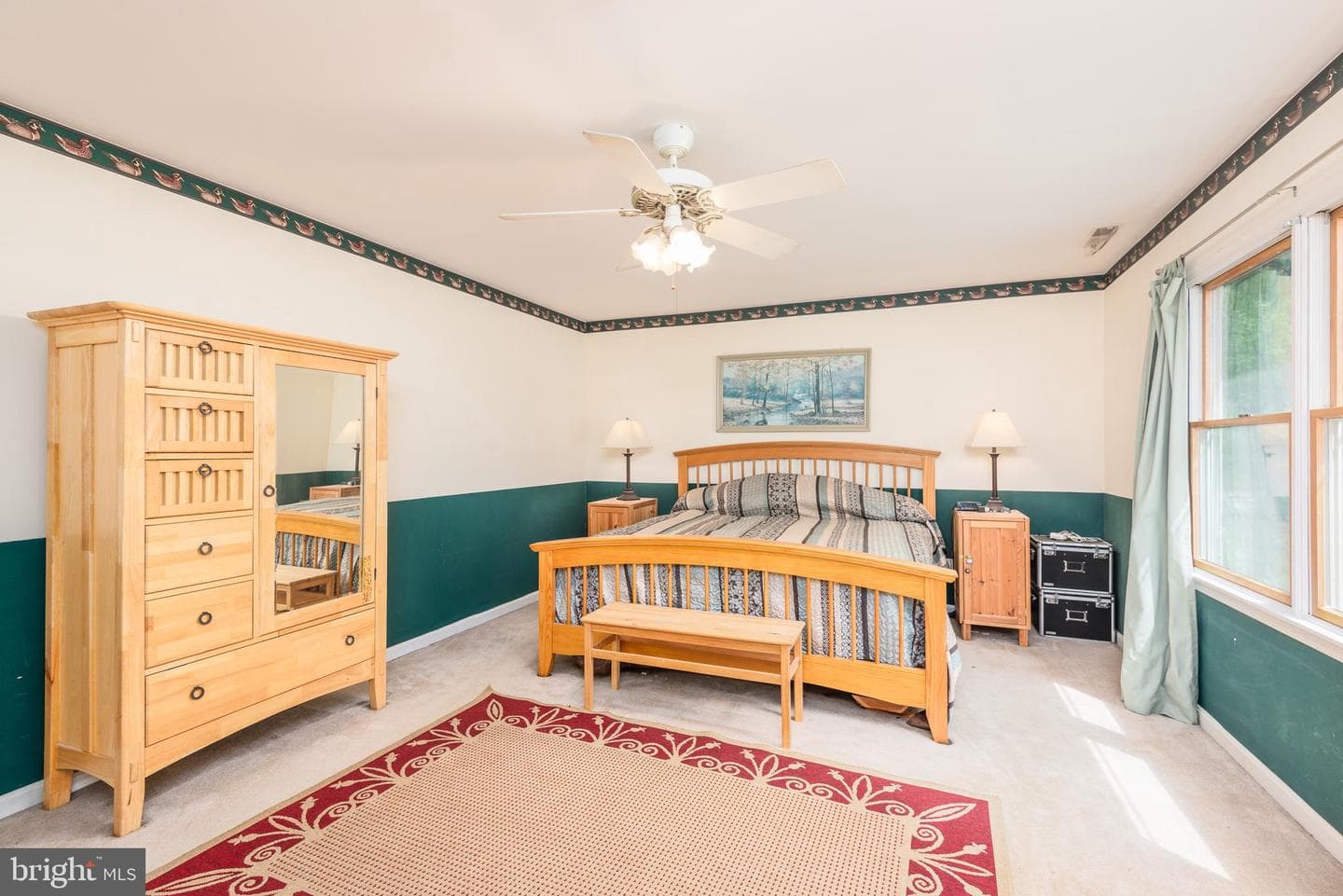 335 Larch Place photo 24